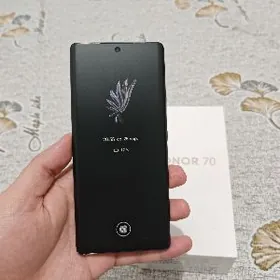 Honor 70