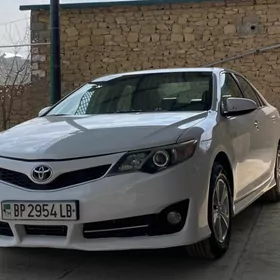 Toyota Camry 2012