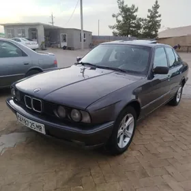 BMW 525 1990