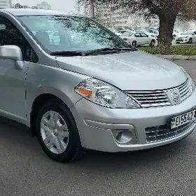Nissan Versa 2010