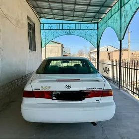 Toyota Camry 1998