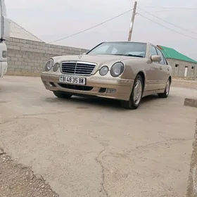 Mercedes-Benz C320 2001