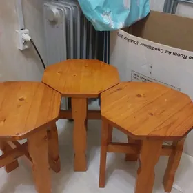 Стулья-табуретки деревянные