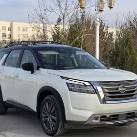 Nissan Pathfinder 2021