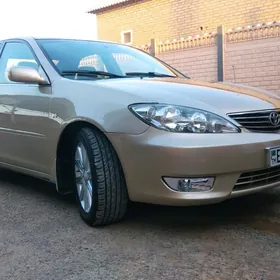 Toyota Camry 2005