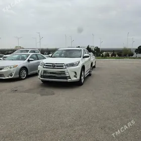 Toyota Highlander 2017