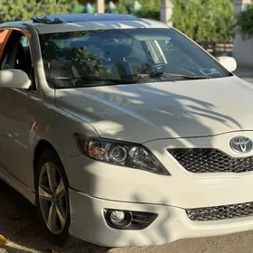 Toyota Camry 2010