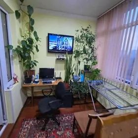 LENINA  2 KOMNAT  4 ETAJ.