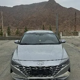 Hyundai Elantra 2021