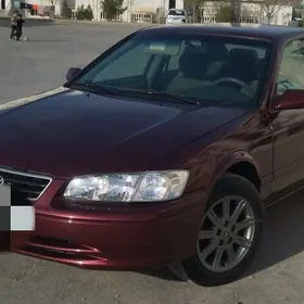 Toyota Camry 2001