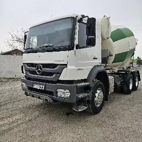 Mercedes-Benz ACTROS 3331 2013