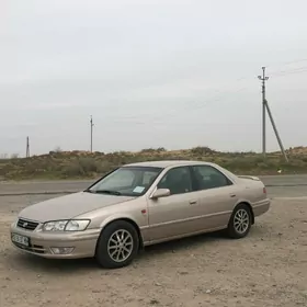 Toyota Camry 2001