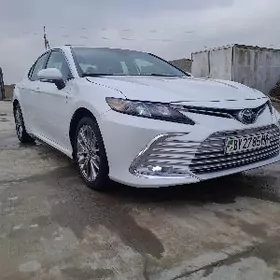 Toyota Camry 2022