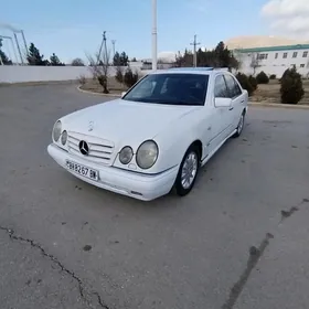 Mercedes-Benz E320 1999