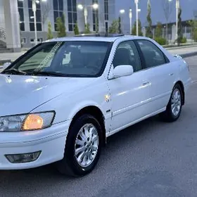 Toyota Camry 1999
