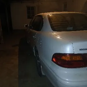Toyota Avalon 1999