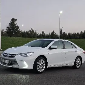 Toyota Camry 2016