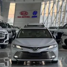 Toyota Camry 2020