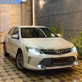 Toyota Camry 2017