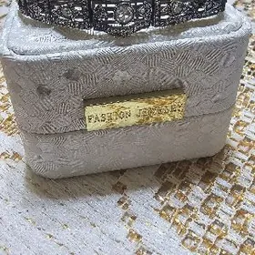 золотой браслет