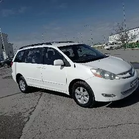 Toyota Sienna 2006