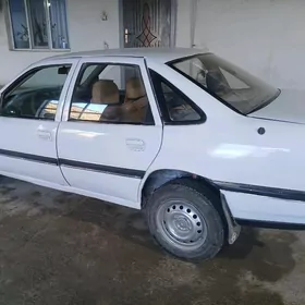 Opel Vectra 1990