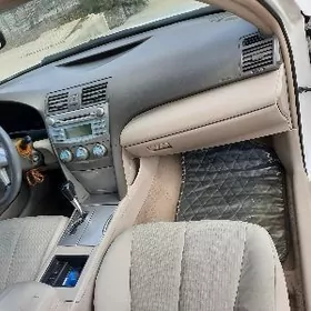 Toyota Camry 2011