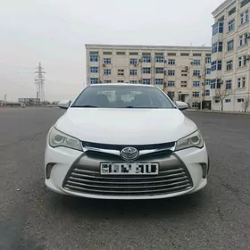 Toyota Camry 2017