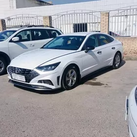 Hyundai Sonata 2021