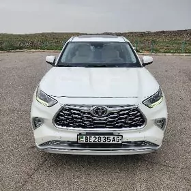 Toyota Highlander 2020