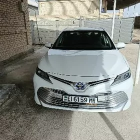 Toyota Camry 2020