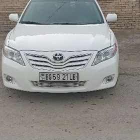 Toyota Camry 2010