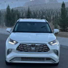 Toyota Highlander 2022
