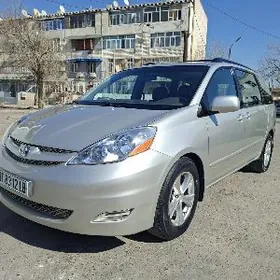 Toyota Sienna 2007