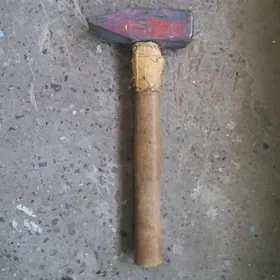 Çekiç / Молоток / Molotok