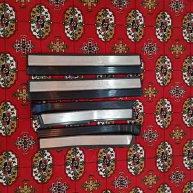 Mercedes- Benz zapças