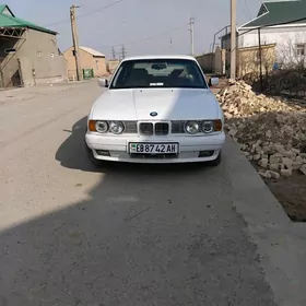 BMW 525 1990