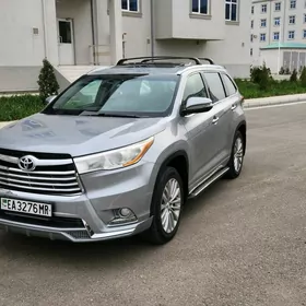 Toyota Highlander 2016