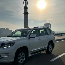 Toyota Land Cruiser Prado 2022