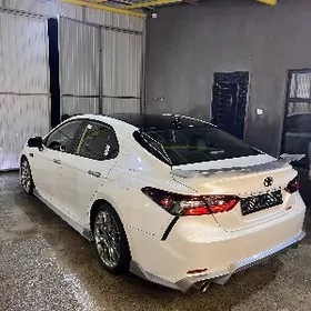 Toyota Camry 2023