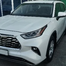 Toyota Highlander 2023