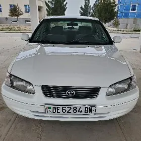 Toyota Camry 1999