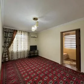 30 мкр Свобода 1 комнатная