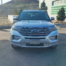 Ford Explorer 2023