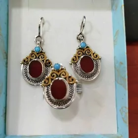 Комплект в национальном стиле