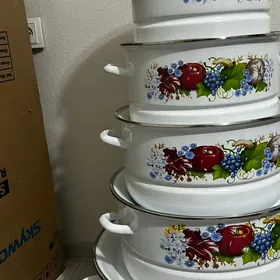 набор кастрюль