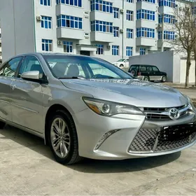 Toyota Camry 2017