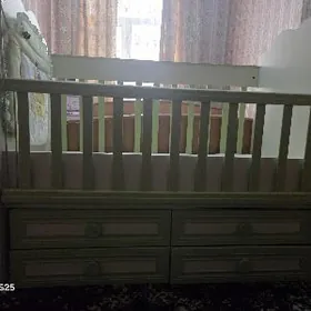 детская кроватка