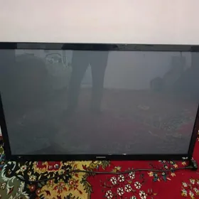 телевизор 43 Самсунг