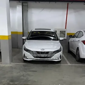 Hyundai Elantra 2021